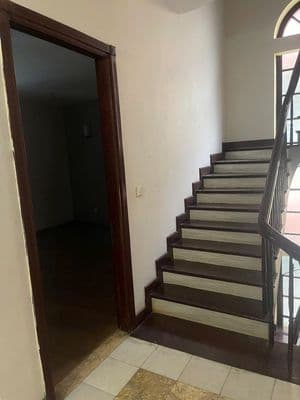 nhà ngõ 53 phạm tuấn tài 50m x5T ô tô đỗ cửa