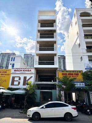 Cho thuê tòa nhà 800m2 trung tâm thạnh mỹ lợi
