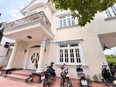 Biệt thự Xuân Thuỷ 600m2, 7PN | 7WC , hồ bơi , kinh doanh tự do 5500$
