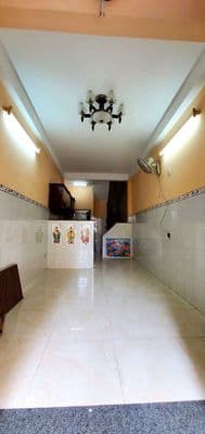Cho thuê nhà Trệt 2 Lầu có st - Nguyễn Văn Cừ Q5