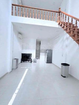 Nguyên căn nhà mới full nt gần lotter quận 7