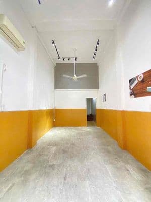 Cho thuê nhà hẻm kinh doanh 3 tầng mới toanh chỉ 14tr