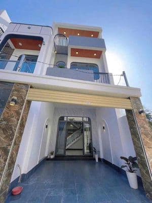 Nhà trệt lầu xây mới trung tâm Phú Lợi,sau ĐH.Bình Dương-Thủ Dầu Một