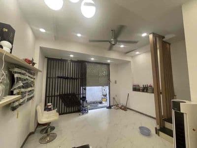 Cho thuê nhà nguyên căn đầy đủ nội thất. Nguyễn duy,Bình thạnh