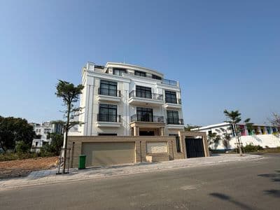 Cho thuê dinh thự cao cấp full nt đẹp mới 100% thạnh mỹ lợi quận 2