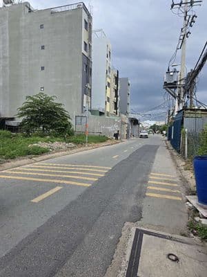 Bán nhà trục hẻm lã xuân oai 60m2.3 phòng ngủ, giá 3.5 tỷ