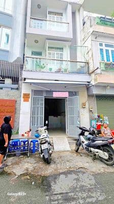 Cho thuê nhà hẻm xe hơi 8m âu dương lân p3 q8 1 trệt 3 lầu – giá 12 tr