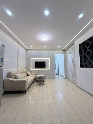 Nhà mới full nội thất - 40m2 - gần chợ Bà Chiểu - sát mặt tiền - 3PN
