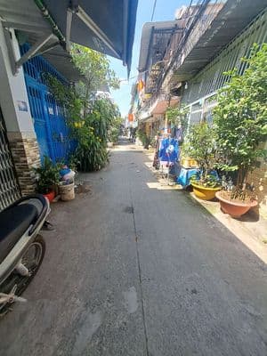 kẹt tiền bán gấp nhà ngày cầu số 5 xã bình hưng , bình chánh