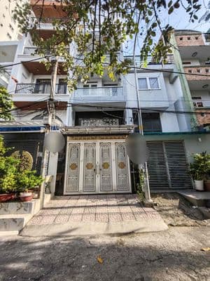 Cho thuê nhà đường Chợ Lớn đồi diện công viên Q6