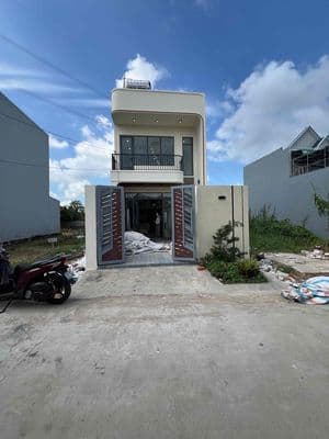 2,69 tỷ Nhà mới xe hơi trong nhà tại Lê Văn Lương Long Hậu sát Nhà Bè