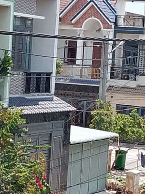 cho thuê nhà lầu trệt thân xe hơi tại Bình chuẩn Thuận An BD gồm 3pn