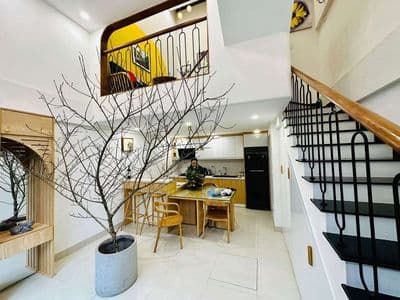 Nhà Đẹp Full Nội Thất Cự Khối-3PN,Ô Tô Đỗ Cửa-Chỉ 8,5Tr,Cách AEON 5P