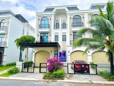 Cho thuê nhà nguyên căn 1 trệt 2 lầu full nội thất ngay Aeon Tân An