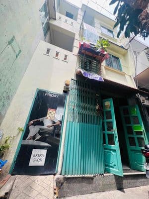 Nhà hơn 40m2 Ngô Gia Tự , 1 xẹt gần mặt tiền , 3tầng BTCT,hon 100m2