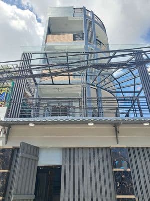 Nhà 1 trệt 3 Lầu full nội thất đường Bình Thành BHH B bình tân