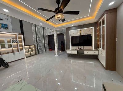 nhà mới kiểu hiện đại xây sẵn nội thất như hình 5p 6wc