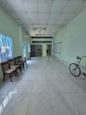 Cho thuê nhà đường xe tải nội bộ 4x25m cấp 4 2pn sạch đẹp y hình