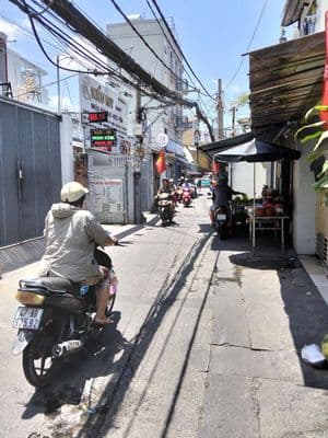 Nhà 4 tầng đường tạ quang bửu quận 8 - DT 54m2 - giá 6.5 hẻm thông