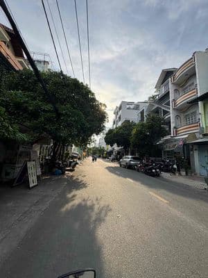 Đất mặt tiền đường số lâm văn bển - ngang 5 vuông - nhỉnh 9 tỷ