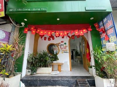 Cho thuê nhà phố 3 tầng, 2 mặt tiền trung tâm Văn Giang