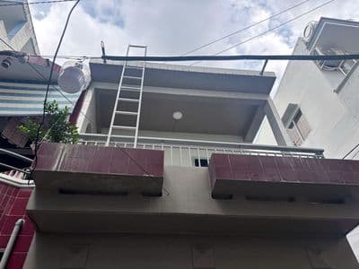 Căn 1: cho thuê nhà hẻm 4m(bg) nguyễn văn cừ, p.2, q.5, 11tr.