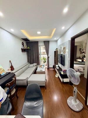 Chung cư No2 84 Láng Thượng 49m2, 2 ngủ gần ĐH Ngoại Thương, view đẹp.