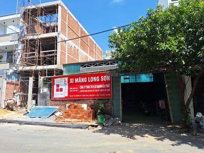 Cho thuê nhà mặt tiền nguyên căn 200m2 KDC Hồng Long Thủ Đức