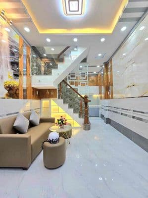 nhà bán có sổ hồng 1 lầu đường trước nhà 3m gần chợ với trường học