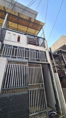 Nhà 3.5x10m 1 trệt 2 lầu 4pn giá tốt