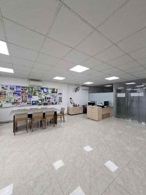 Cho thuê mặt bằng vị trí đẹp nằm giữa cụm chung cư lớn