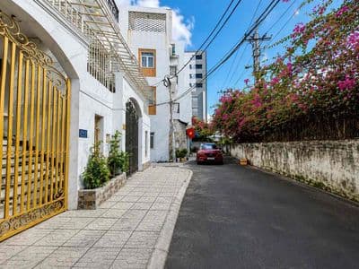 Nhà làm homestay HXH Phạm Văn Chiêu 4 lầu 7Pn.8Wc full Nội Thất
