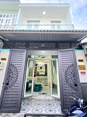 nhà bán mặt tiền hẻm 5 m vị trí kinh doanh được đông đúc