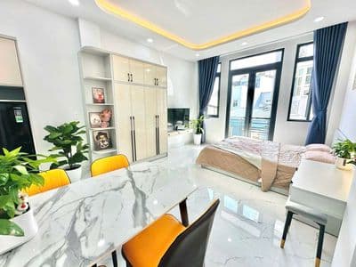 Tòa nhà mới 100% • studio ban công đẹp ngay phú nhuận