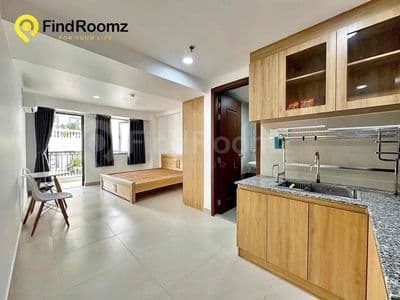 Căn hộ đầy đủ nội thất - ban công rộng 35m2 ngay cvpm -tô ký