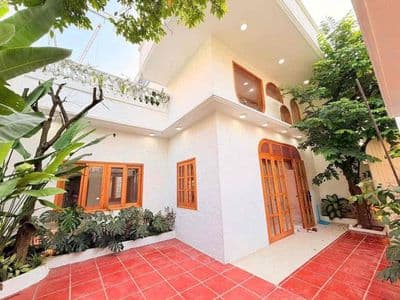 Villa sân vườn,sát biển mân thái, vương thừa vũ