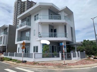 Bán nhà Biệt thự mặt phố Lô Góc KDC Khang An vị trí đẹp nhất khu.