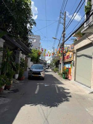 nhà mặt tiền kd , đường thông xe tải , phạm văn chiêu p9 gv