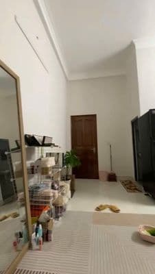 Cần Pass phòng ở Cộng Hòa