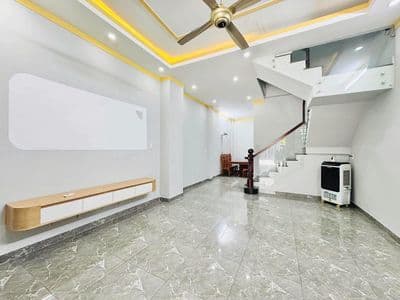 Cho thuê nhà nguyên căn Thuận Giao gần chợ đêm Hòa Lân full nội thất