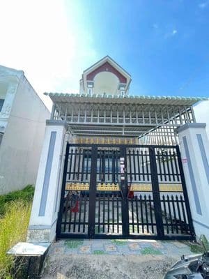 nhà bán tân kim cần giuộc long an cách quận 8.20 xe máy.hẻm xe hơi