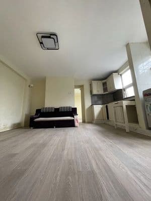 CCMN TRUNG VĂN dt50m 2 Ngủ giá 1,29 tỷ có thang máy