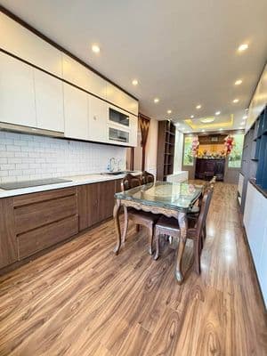Bán chung cư Ngọc Thụy 84m2, 2 ngủ, view đẹp