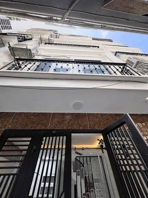 Bán nhà mới xây 5 tầng Đại La, Minh Khai, HBT, 3 ngủ