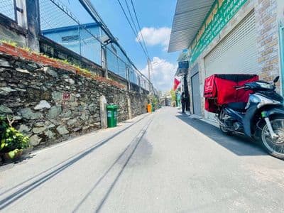 Hiếm, chỉ 3tỷ4 | nhà 77m2 | lô góc | xe tải