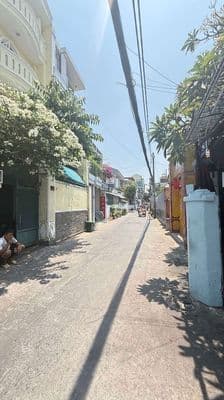 Nguyễn Thái Sơn - BV 175 - ĐẠI HỌC CN 4 - 90M2, NGANG 4.5M - Hơn 5tỷ.