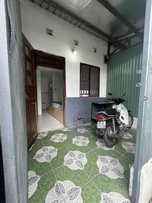 Nhà trệt lửng mini mặt tiền hẻm ô tô Lê Văn Sô sẵn 01 máy lạnh