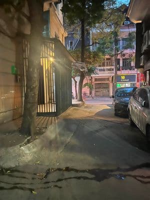 Cho thuê căn hộ Chung cư 70 Nguyên Hồng, Đống Đa