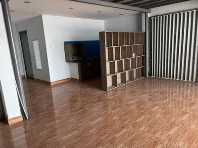 nhà 10x25m,gác lửng đuòng Dương Đình Cúc 15tr/tháng