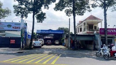 Bán bđs dòng tiền gara ô tô mặt tiền lê hồng phong phú hòa